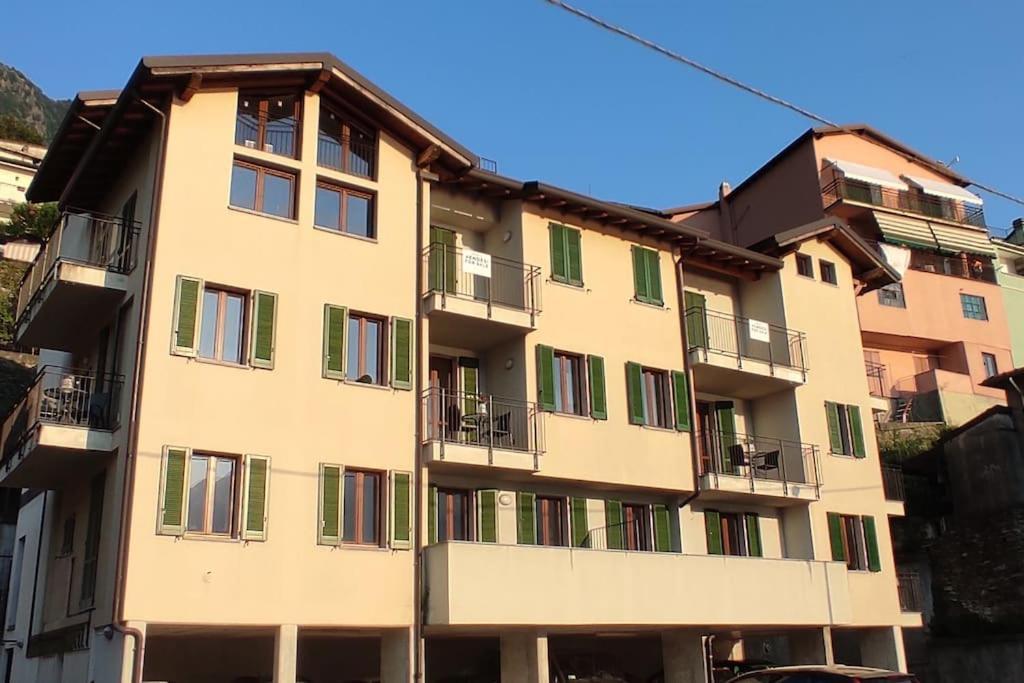 Appartamenti Regina Lake Como Dorio Buitenkant foto